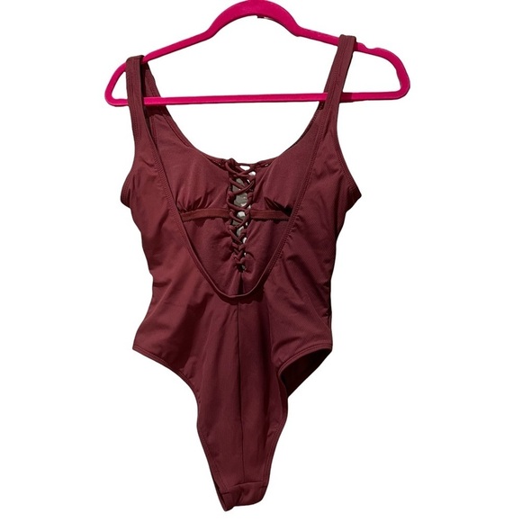 Xhilaration One Piece Maroon lace up front Bathing Suit in Size Small - Picture 4 of 8